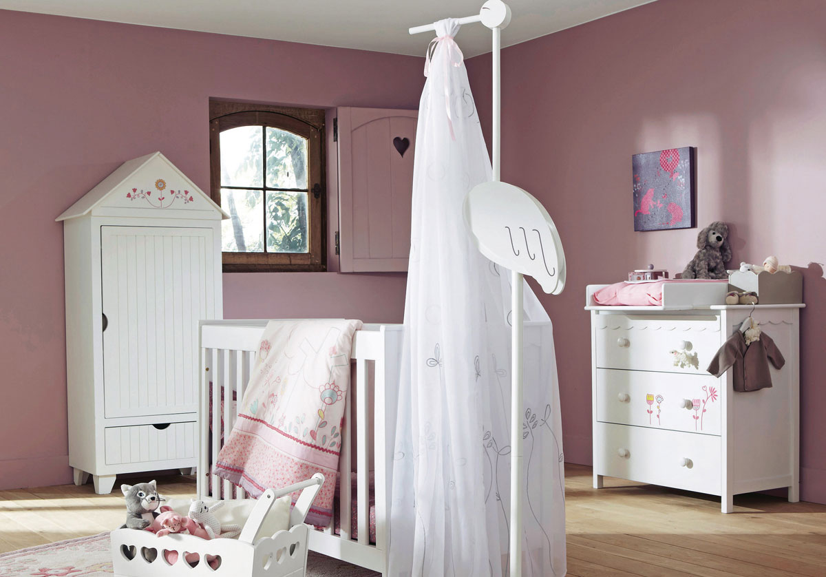 delightful-design-cute-pink-baby-girl-nursery-room